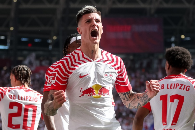 talkSPORT主持：塞斯科1米95但是技术型球员，并不是传统支点中锋